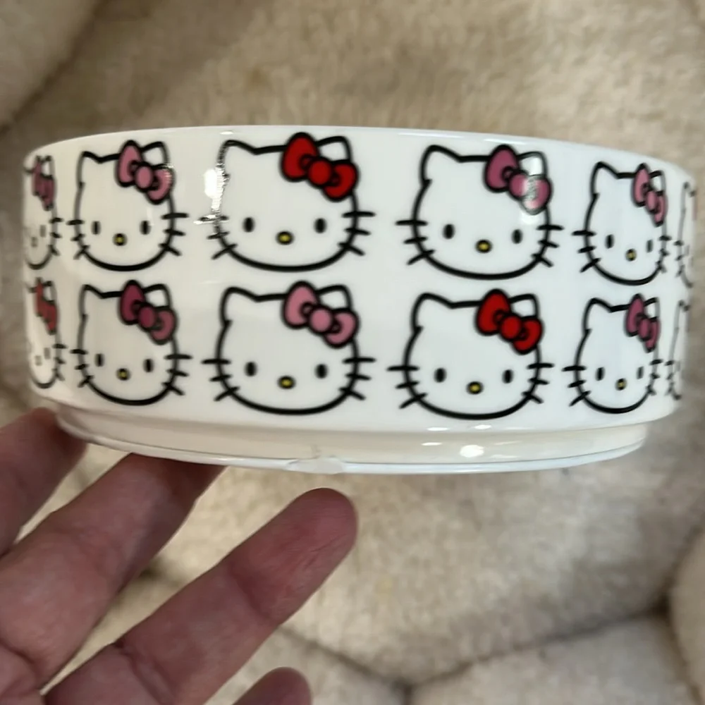 Hello Kitty Pet Bowl